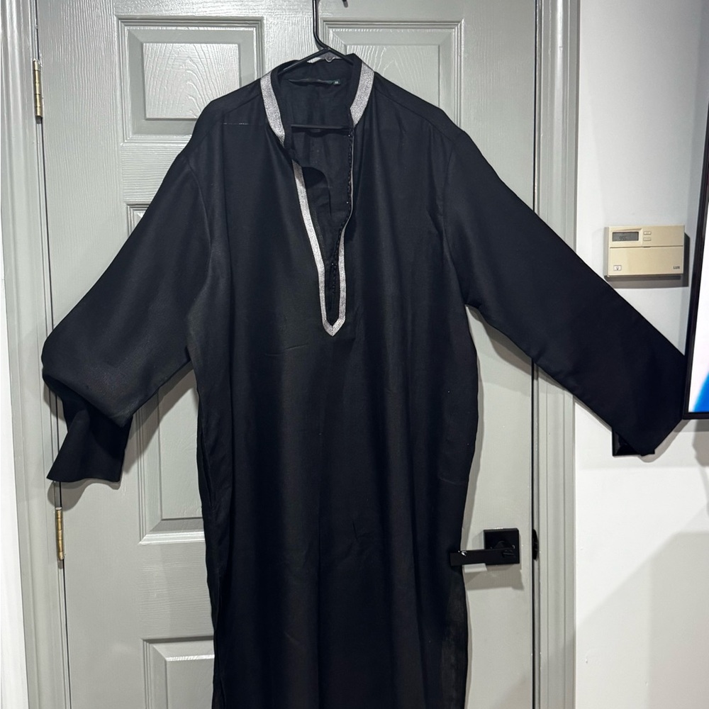 Khurana’s Men’s Black Kurta Size 48 Silver Trim Traditional Wear